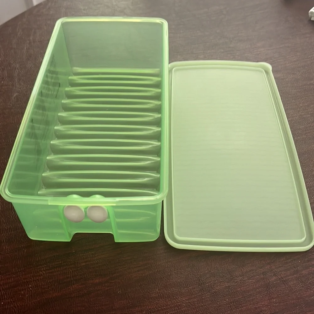 Tupperware fridge smart container